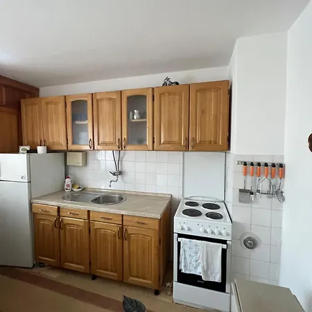 Travnik Apartment 아파트 *
